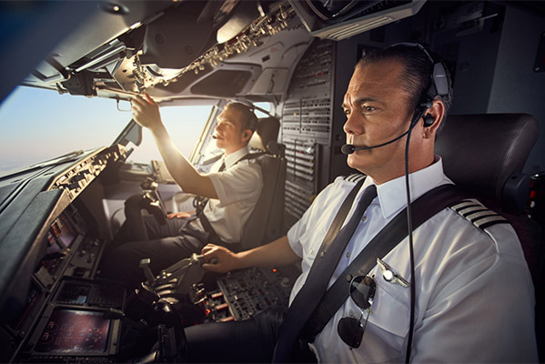 How-to-Choose-a-Suitable-and-Good-Aviation-Headset-1.jpg