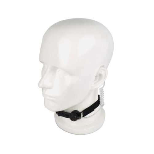 RTM-03 micrófono de garganta militar RTM-03 throat microphone securely worn on the model's neck at a 45-degree angle