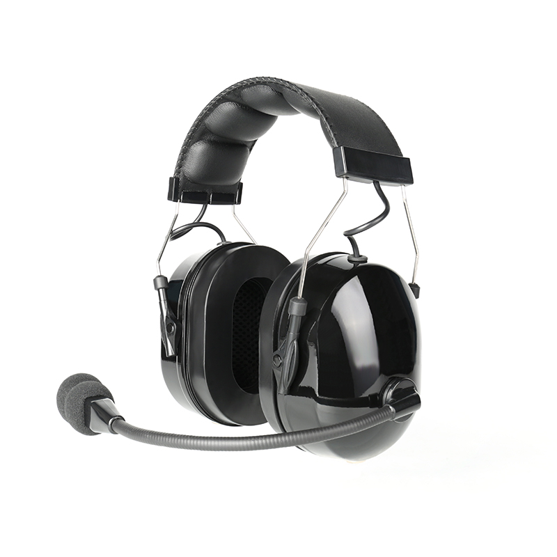 RAN-3000Q heavy headphone with soft head padding and a 3.5mm audio jack