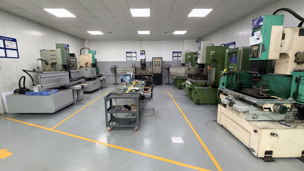 Organized-Production-Floor-with-Clearly-Marked-Yellow-Walkways-at-RayTalk’s-Production-and-R&D-Center