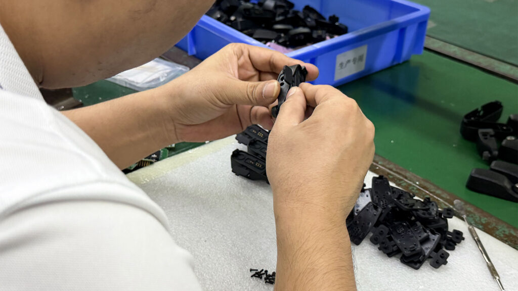 Workers-Manufacturing-and-Assembling-radio-Adapters-at-RayTalk’s-Production-and-R&D-Center