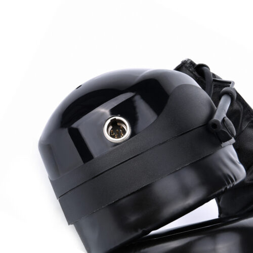 Full duplex Bluetooth headset with a quick-release connector for easy compatibility with different radio systems Full duplex Bluetooth headset with a quick-release connector for easy compatibility with different radio systems